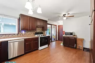 354 Maloney Dr, Fitchburg, WI 53713 - Photo 2