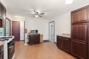 354 Maloney Dr, Fitchburg, WI 53713 - Photo 8