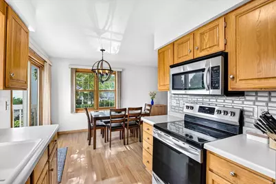 6916 Tottenham Road, Madison, WI 53711 - Photo 14