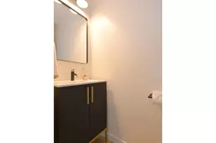 442 East Bluff, Madison, WI 53704 - Photo 8