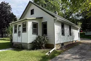 1325 Haseltine Ct, Richland Center, WI 53581 - Photo 2