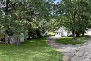 1325 Haseltine Ct, Richland Center, WI 53581 - Photo 6