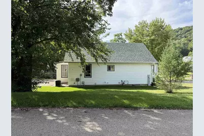 1325 Haseltine Court, Richland Center, WI 53581 - Photo 28