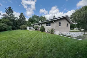 100 Canterbury Ct, Waunakee, WI 53597 - Photo 38