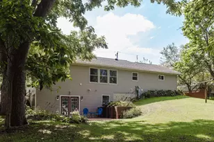 535 Broad St, Mineral Point, WI 53565 - Photo 30