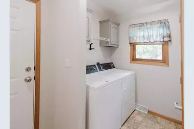 535 Broad Street, Mineral Point, WI 53565 - Photo 22