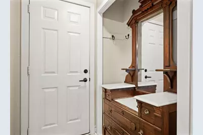 608 Gary Street, Madison, WI 53716 - Photo 2