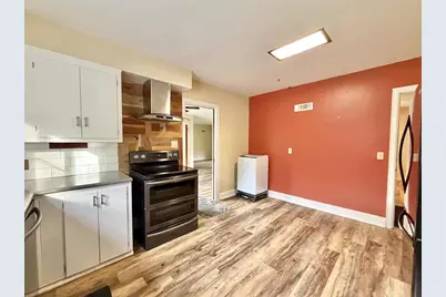 2221 E Ridge Road, Beloit, WI 53511 - Photo 2