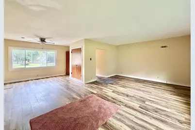 2221 E Ridge Road, Beloit, WI 53511 - Photo 10