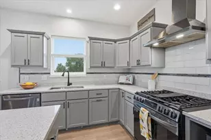 501 Fox Den Dr, Waunakee, WI 53597 - Photo 8