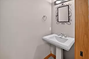 7901 Windermere Ct, Cross Plains, WI 53528 - Photo 12