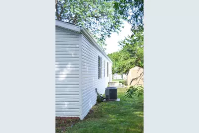 10 Lapidary Lane Lane, Janesville, WI 53546 - Photo 4