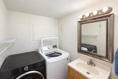 8514 W Highway 81, Beloit, WI 53511 - Photo 10
