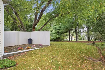 2 Cottonwood Circle, Madison, WI 53704 - Photo 8