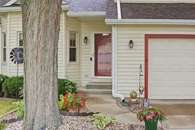 2 Cottonwood Circle, Madison, WI 53704 - Photo 10