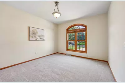 1148 Bluebird Trail, Waunakee, WI 53597 - Photo 4