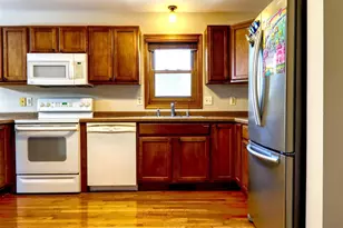 3205 Clove Dr, Madison, WI 53704 - Photo 12