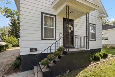 306 W Edgewater Street, Portage, WI 53901 - Photo 2