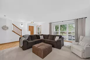 3713 Frosted Leaf Dr, Madison, WI 53719 - Photo 4