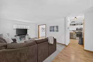 3713 Frosted Leaf Dr, Madison, WI 53719 - Photo 6