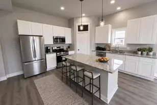 6656 Honeycomb Ln, DeForest, WI 53532 - Photo 2