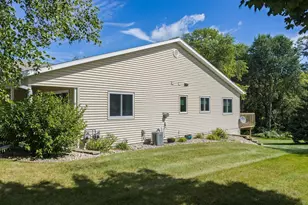 1525 15th St, Baraboo, WI 53913 - Photo 4