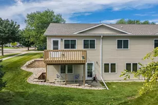 1525 15th St, Baraboo, WI 53913 - Photo 8