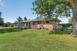 801 W Hwy 11, Janesville, WI 53546 - Photo 30