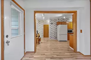4121 Mineral Point Rd, Madison, WI 53705 - Photo 12