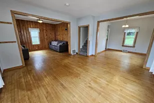 821 Summit St, Baraboo, WI 53913 - Photo 8