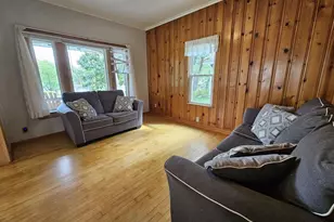 821 Summit St, Baraboo, WI 53913 - Photo 10