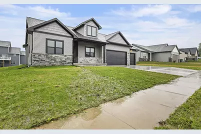 260 Hawks View Drive, Edgerton, WI 53534 - Photo 2