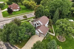 1299 St Patrick Way, Sun Prairie, WI 53590 - Photo 4