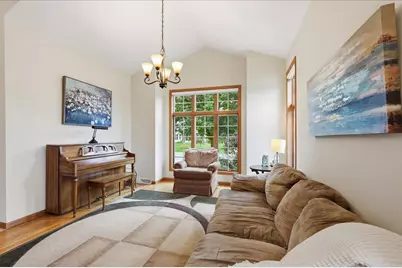 1299 St Patrick Way, Sun Prairie, WI 53590 - Photo 10