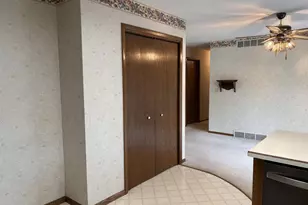 439 Higgins Dr, Janesville, WI 53536 - Photo 12
