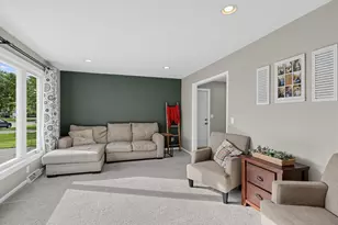 753 Chelsea Pl, Janesville, WI 53546 - Photo 4
