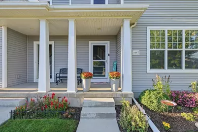 1082 O'Keeffe Avenue, Sun Prairie, WI 53590 - Photo 2