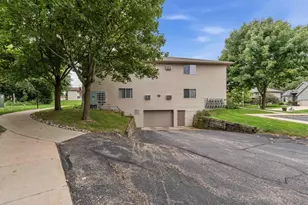 339 Starkweather Dr, Beaver Dam, WI 53916 - Photo 20