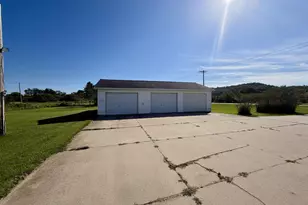 N4520 Johnson Rd, Mauston, WI 53948 - Photo 34