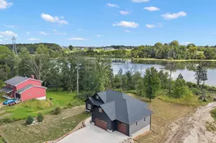 W647 Oak Shore Dr, Fall River, WI 53932 - Photo 60