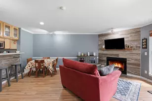 806 Kottke Dr, Madison, WI 53719 - Photo 8