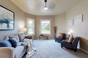 625 Grove St, Fort Atkinson, WI 53538 - Photo 2