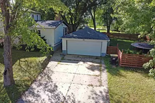 1 Madden St, Mauston, WI 53948 - Photo 2
