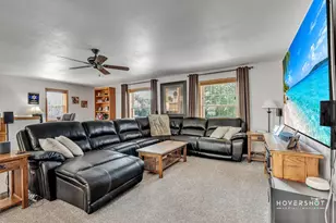 519 Vine St, Baraboo, WI 53913 - Photo 16