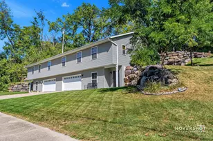 519 Vine St, Baraboo, WI 53913 - Photo 4