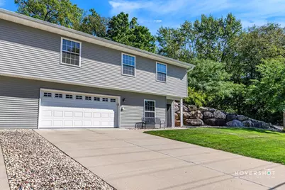 519 Vine Street, Baraboo, WI 53913 - Photo 1