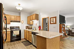824 N Clover Ln, Cottage Grove, WI 53527 - Photo 4