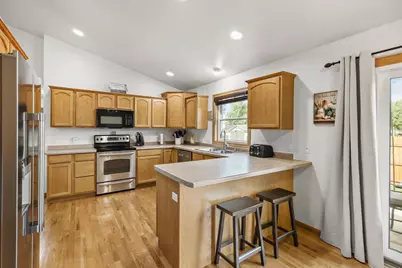 141 Shawn Avenue, Arlington, WI 53911 - Photo 4