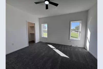 400 Hollander Street, Markesan, WI 53946 - Photo 12