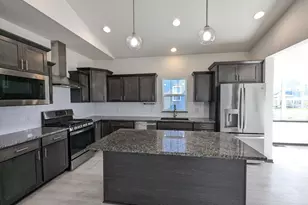 4810 Romaine Rd, Fitchburg, WI 53711 - Photo 6